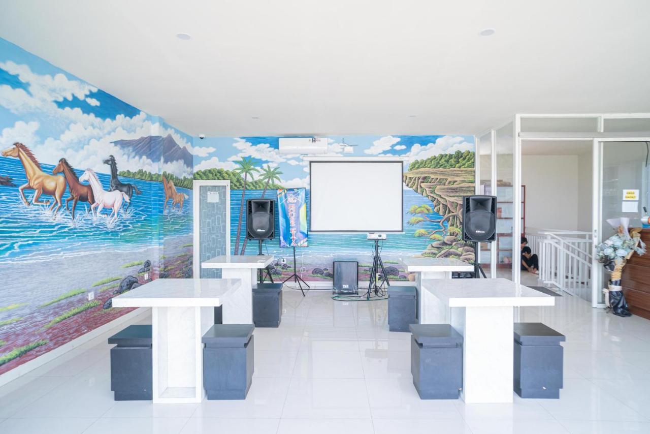 Reddoorz Plus @ Jalan Pemuda Timur Bojonegoro Buitenkant foto